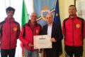 IL SINDACO DI SANT’AGNELLO ANTONINO COPPOLA CONSEGNA GLI ATTESTATI DI MERITO AGLI OPERATORI DEL CORPO NAZIONALE SOCCORSO ALPINO E SPELEOLOGICO