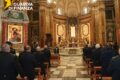 GdiF NAPOLI: la Guardia di Finanza celebra il precetto pasquale alla Pietà dei Turchini. Nella suggestiva e storica cornice della Chiesa di Santa Maria Incoronatella alla Pietà dei Turchini, la Guardia di Finanza di Napoli ha celebrato il solenne Precetto Pasquale, momento di raccoglimento spirituale e di condivisione dei valori fondanti del Corpo.