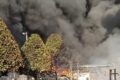 NAPOLI: NUBE TOSSICA DOPO L'INCENDIO, SOSPESE LE ATTIVITA' NELLA ZONA ASI DI CAIVANO